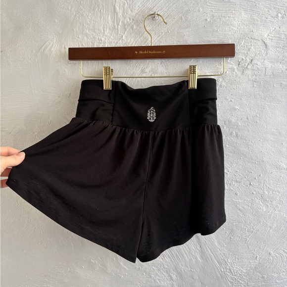Free people movement Tempo Light as Air Run Shorts - Picture 6 of 7